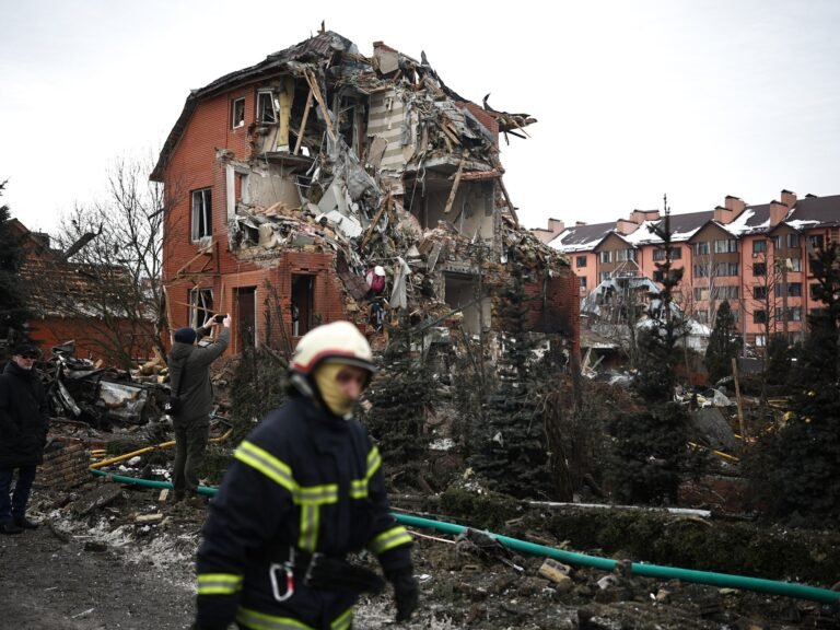 At least one killed in widescale Russian attacks on Ukraine’s energy sector | Russia-Ukraine war News