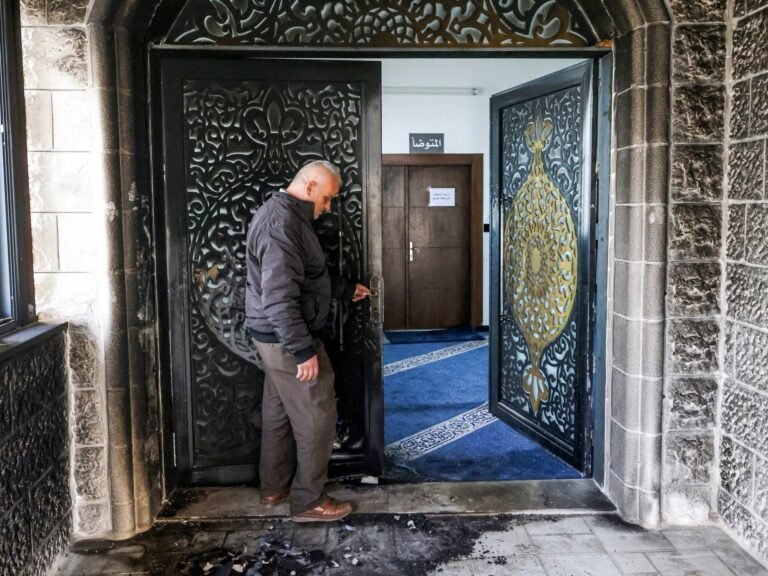 Israeli settlers deface, set fire to West Bank mosque during Ramadan | Israel-Palestine conflict News