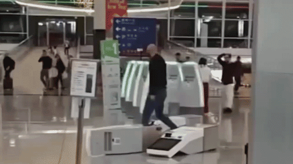 Tourist destroys 10 Hong Kong airport kiosks, gets arrested