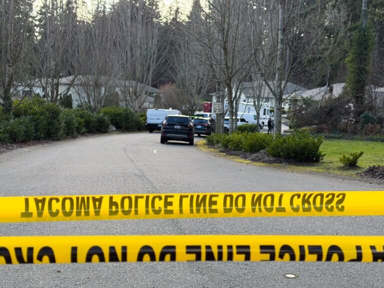 Suspect, four victims dead after stabbing attack in US state of Washington | Police News