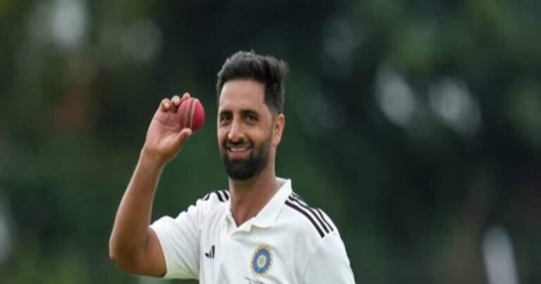 Aaqib Nabi’s talking balls silenced Rahul, also hunted Karun Nair, Jammu and Kashmir is on the threshold of creating history.