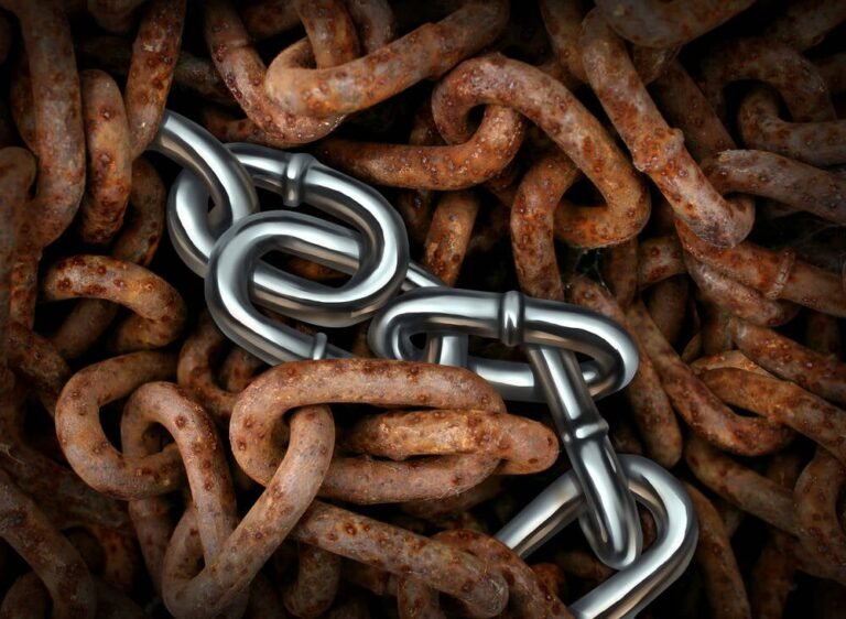 Supply chain breaches fuel cybercrime cycle, report says • The Register