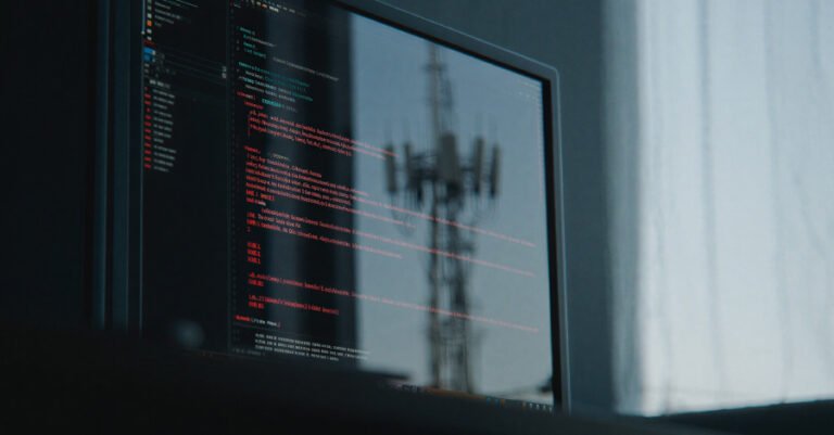 China-Linked UNC3886 Targets Singapore Telecom Sector in Cyber Espionage Campaign