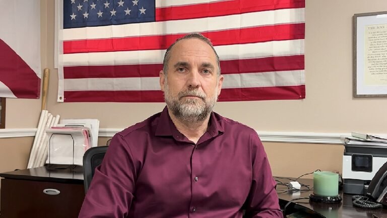 Florida challenger targets ‘GOP establishment’ in high-stakes race to replace Vern Buchanan