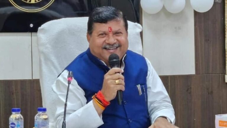 UP News: ‘When I can’t stomach, I remember PDA’, CM Yogi’s minister takes a jibe at SP