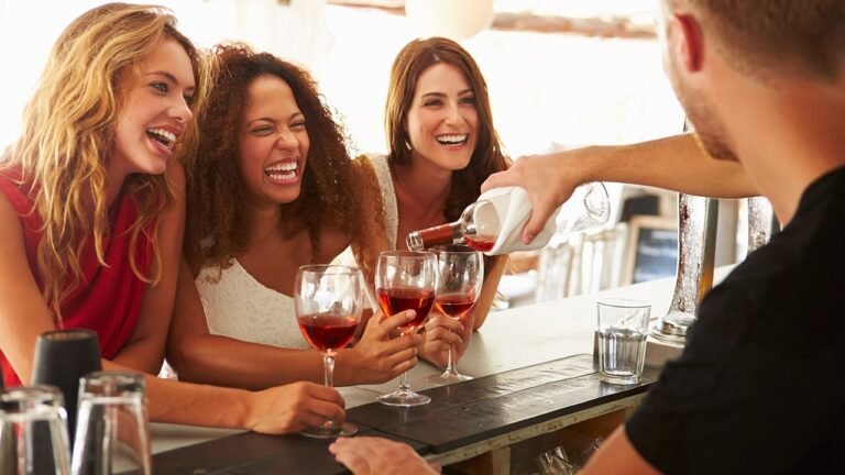 Valentine’s Day with friends boosts well-being and increases longevity