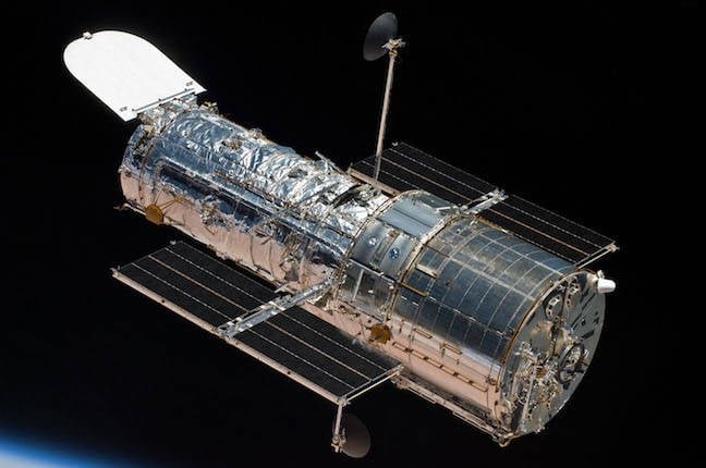 Hubble could re-enter atmosphere as early as 2028 • The Register