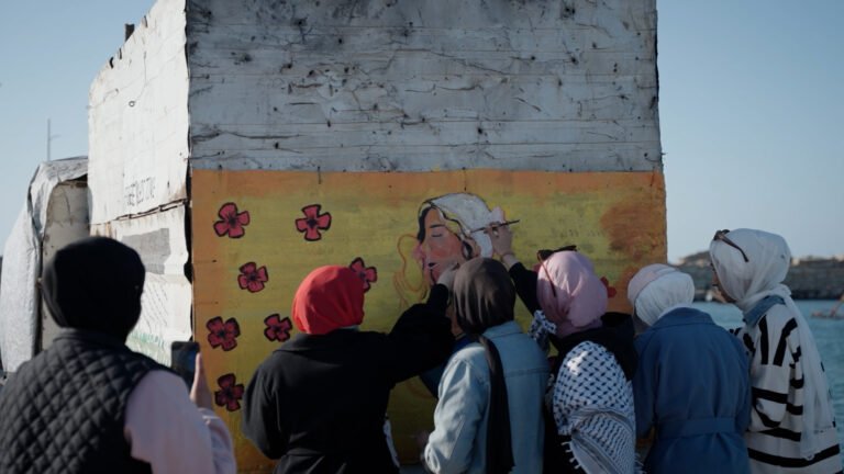 Young Palestinian artists turn Gaza’s ruins into art | Gaza