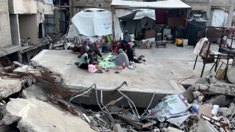 Video: Palestinians in Gaza overcome hardships to celebrate Ramadan | Religion