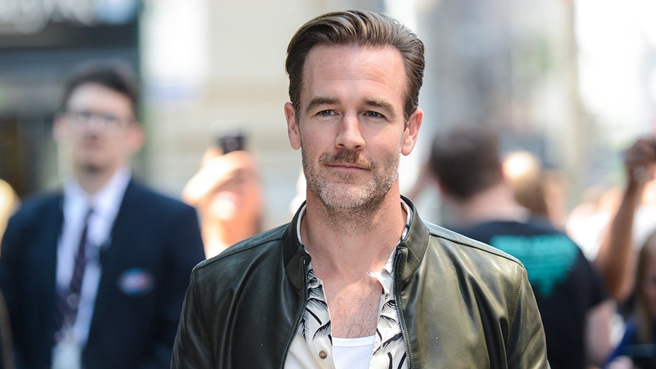 james-van-der-beek-walking.jpg