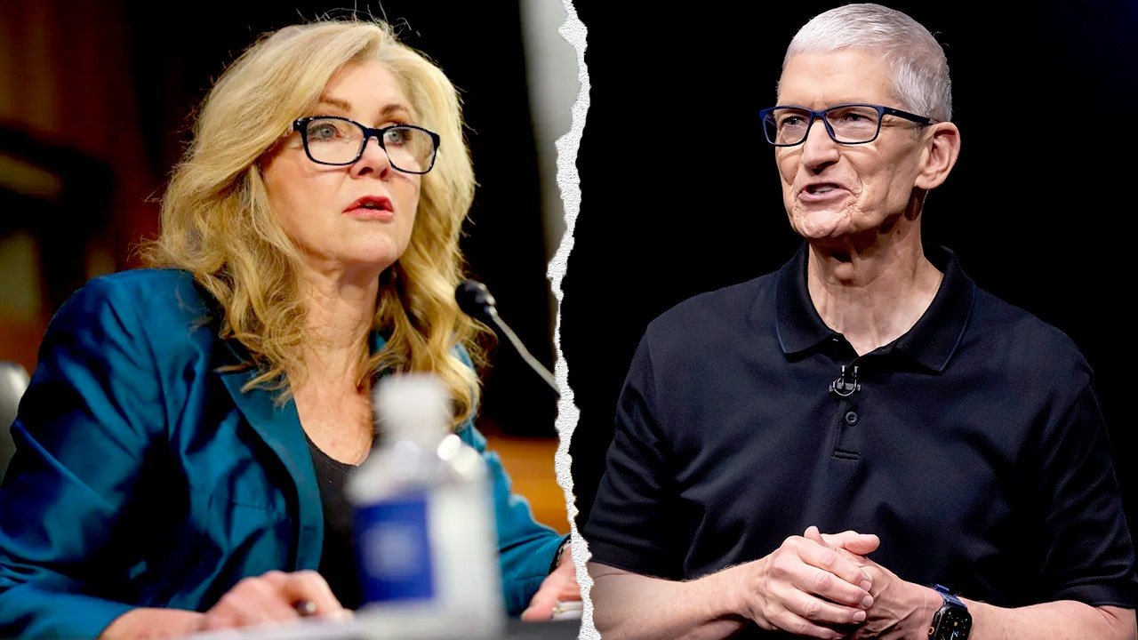 marsha-blackburn-tim-cook.jpg
