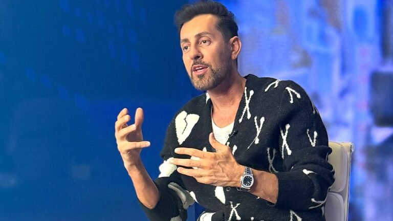 Comedian Max Amini calls Iran regime ‘terrorist group,’ urges ‘rescue mission’