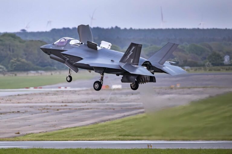 F-35s can be jailbroken like iPhones • The Register