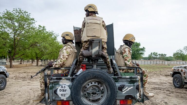 U.S. troops arrive in Nigeria for support mission against militants