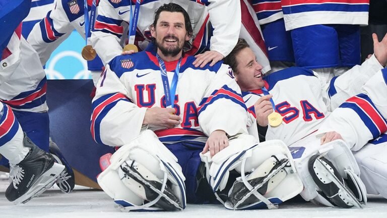 Who is Connor Hellebuyck? Team USA goalie to receive Presidential Medal of Freedom