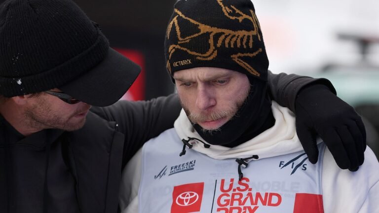 Olympic star shares graphic anti-ICE message