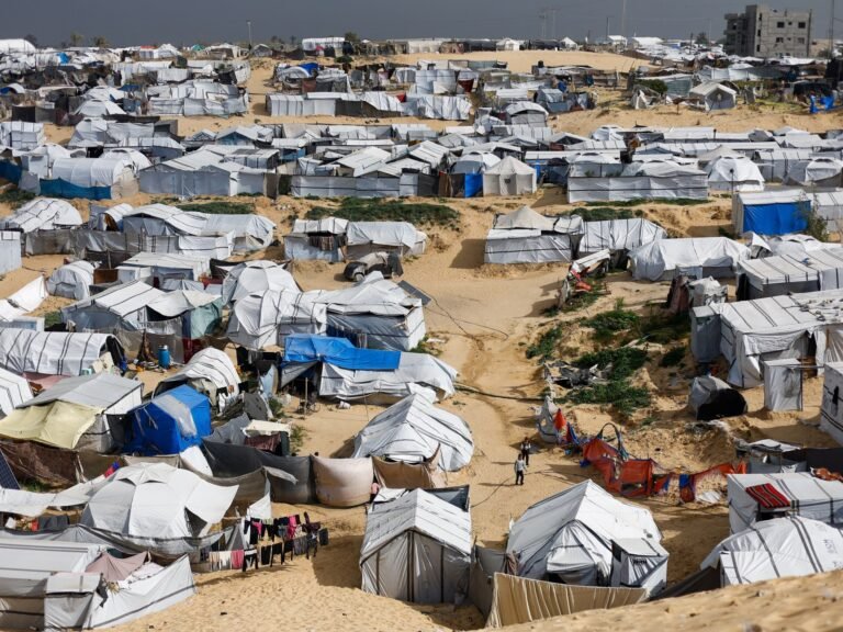 LIVE: Israeli forces kill 10 Palestinians in overnight attacks across Gaza | Gaza News