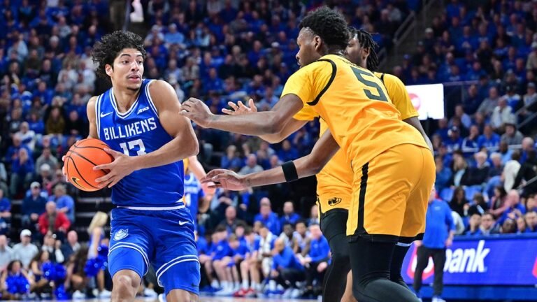 Late-game sequence ignites brawl in heated college basketball game