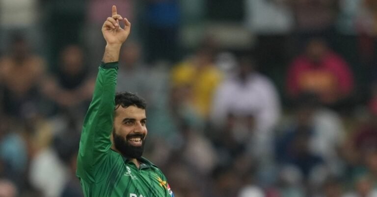 Shadab Khan angrily on Shahid Afridi: Go and ask our legends, have they ever defeated India in the World Cup? Shadab Khan got angry on Afridi and Mohammad Yusuf.