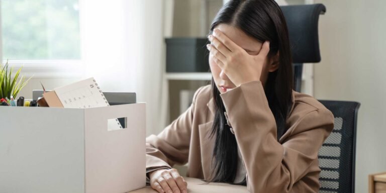 UK copper fired for faking keyboard activity • The Register