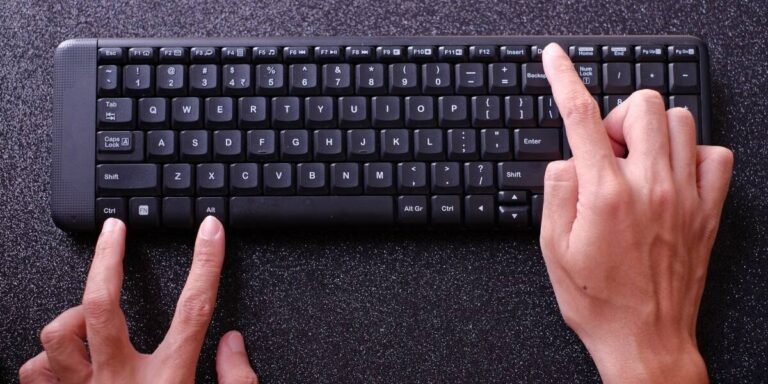 Work experience kids sent manager to Ctrl-Alt-Del hell • The Register