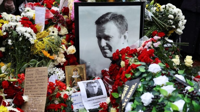 Alexei Navalny died after being ‘poisoned with dart frog toxin’ | World News