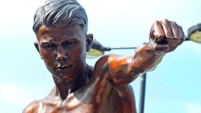 Masked men steal statue of local hero boxer from London park using three-wheel bike and hi-vis jacket | UK News