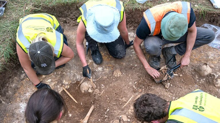 Cambridge students archaeology dig includes likely 1,200-year-old ‘execution pit’