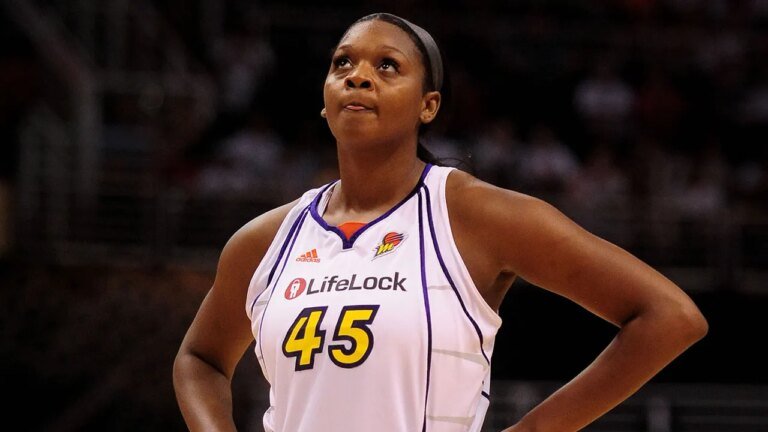 Ex-WNBA star Kara Braxton dead at 43