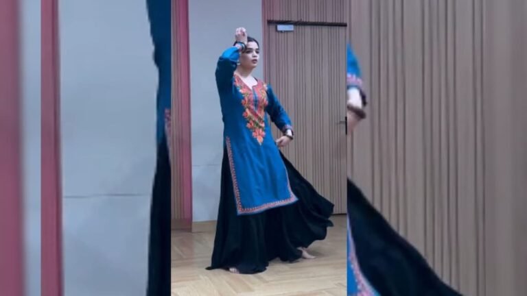 Amazing! The girl’s dance won hearts, she danced vigorously wearing a blue suit, the video is going viral on the internet.
