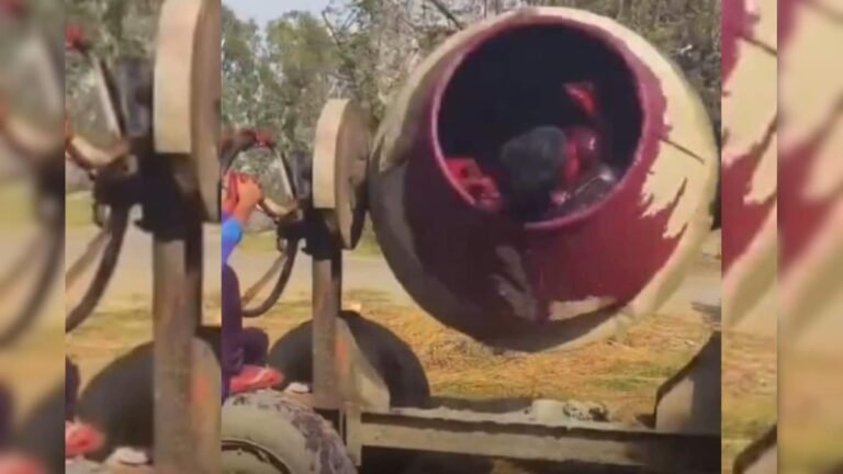 Hey brother, what has this child done? Celebrated a unique Holi by sitting in the lantar pouring machine, you will be rolling with laughter after seeing it!