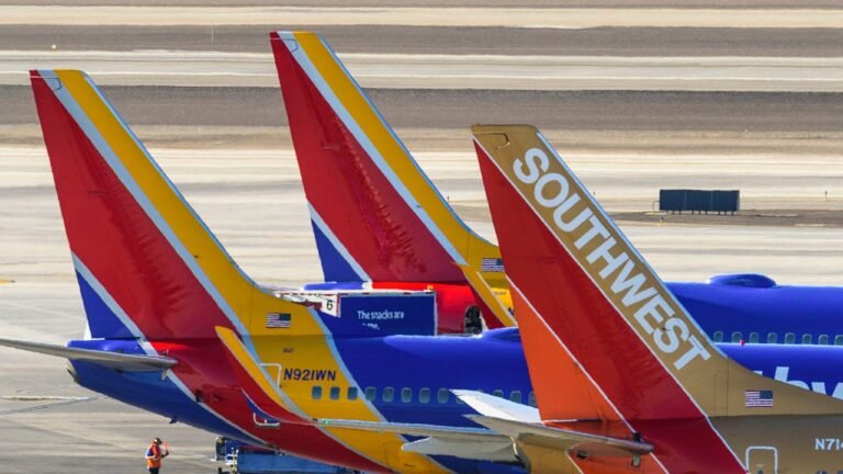 Southwest Airlines considers cleaning only premium seats between flights