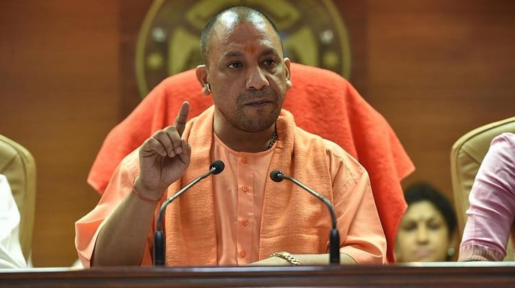 UP: CM Issues Strict Order – Hoarding Petrol, Diesel And Gas Will Result In Strict Action, There Is No Shortag