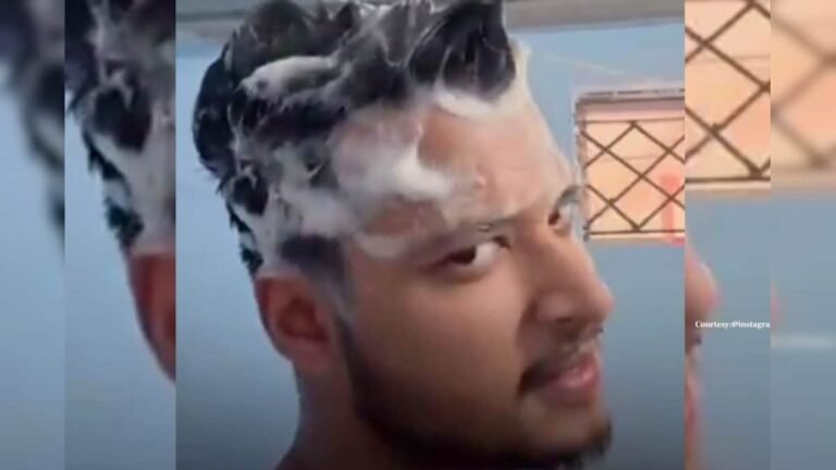 Rajinikanth’s ‘Chitti’ became a person in the bathroom, video of changing hairstyle went viral, did you see it?