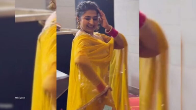 Aunty wearing a yellow suit danced vigorously, even uncle went crazy after seeing it, the video is creating a stir!