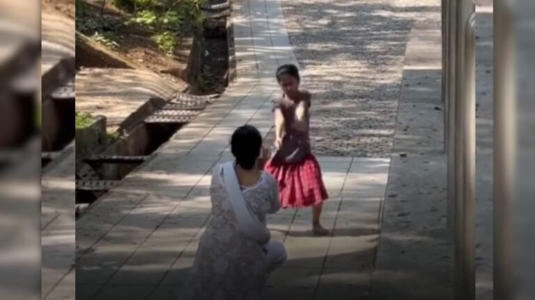 Mother supported her daughter at every step, mother was seen lovingly recording her daughter while dancing.