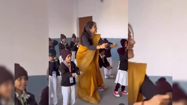 Madam ji’s fun dance in the nursery class, children also fully supported her on the song ‘Hum To Aise Hain’!