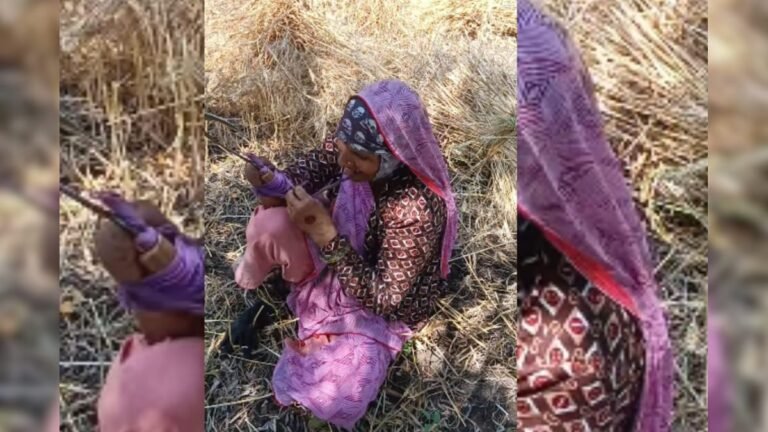 This woman does not give up in front of difficulties, she is working in the fields with one hand to feed her family.