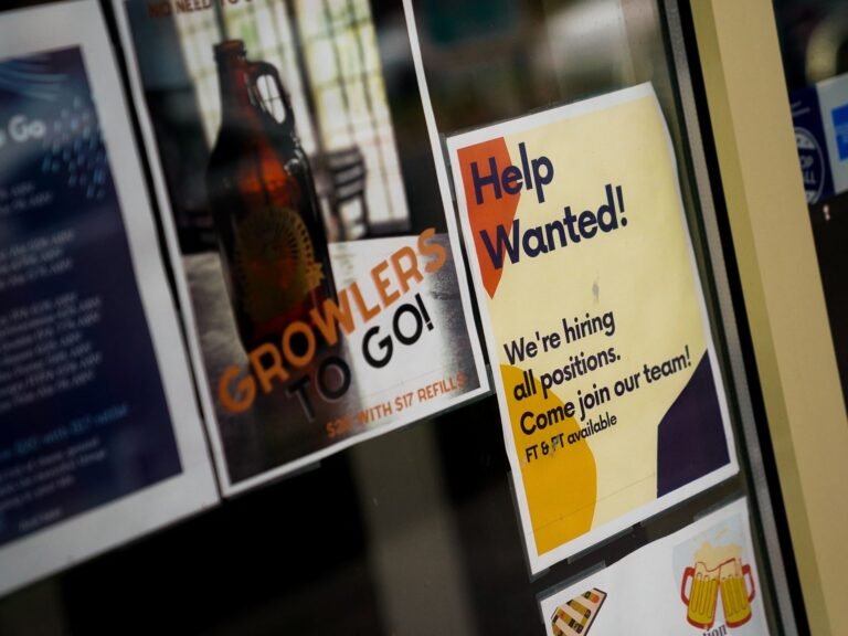 US job market stalls, unemployment rate rises before Fed decision | Business and Economy News