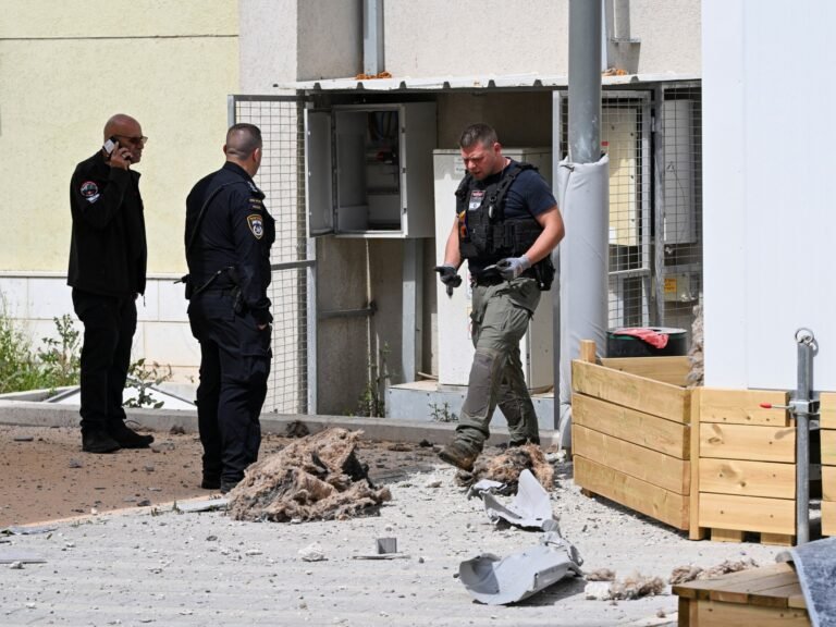 ‘No middle ground’: Israelis back Iran war, despite taking mounting hits | US-Israel war on Iran News