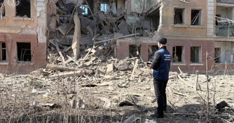 Russian attack kills four in Ukraine’s Sloviansk as both sides claim gains | Russia-Ukraine war News