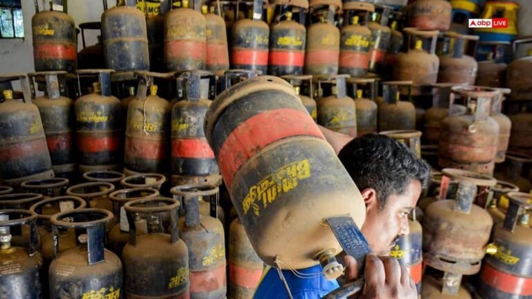 UP News: ‘Income is less and expenditure is more…’, what did the housewives of UP say on the increased prices of gas cylinders?