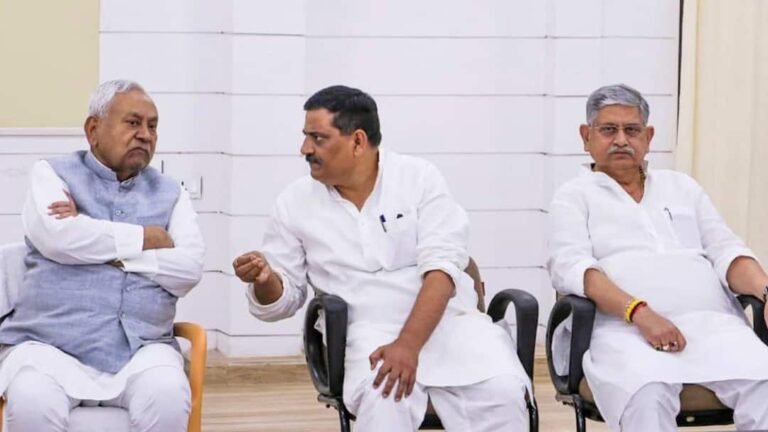 RJD’s big statement on Nitish Kumar’s resignation from the post of MLC, ‘JDU will be divided into so many pieces…’