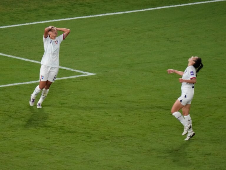 Taiwan cheering row overshadows China quarterfinal at Asian Cup | Football News