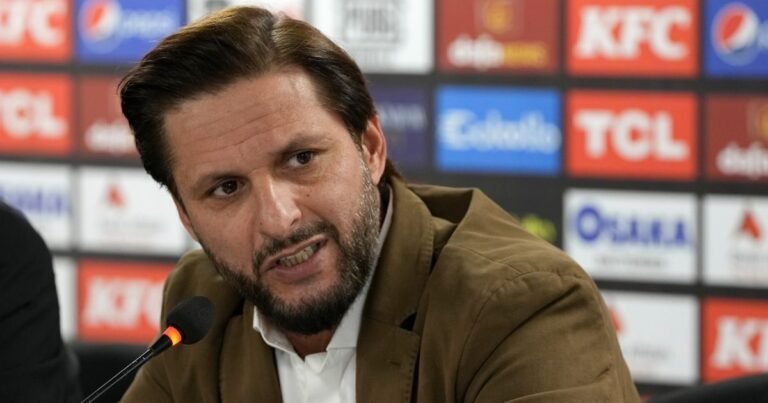 Shahid Afridi slapped Mohammad Amir: He was lying, Shahid Afridi pulled Aamir and slapped him hard, revelation on fixing