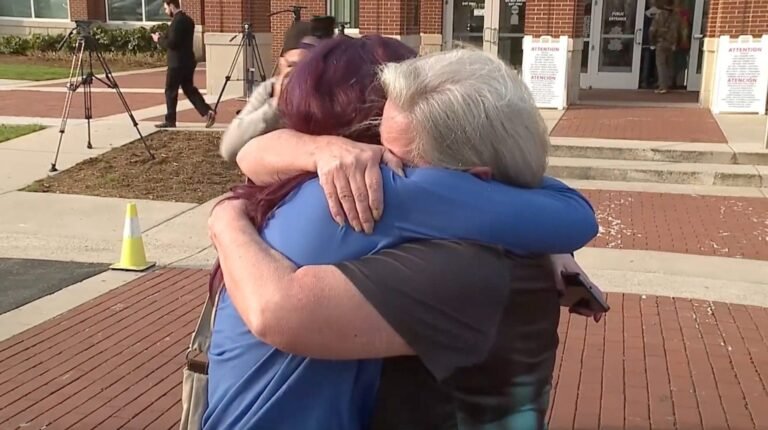 NC woman missing 24 years found alive, has tearful reunion with daughter