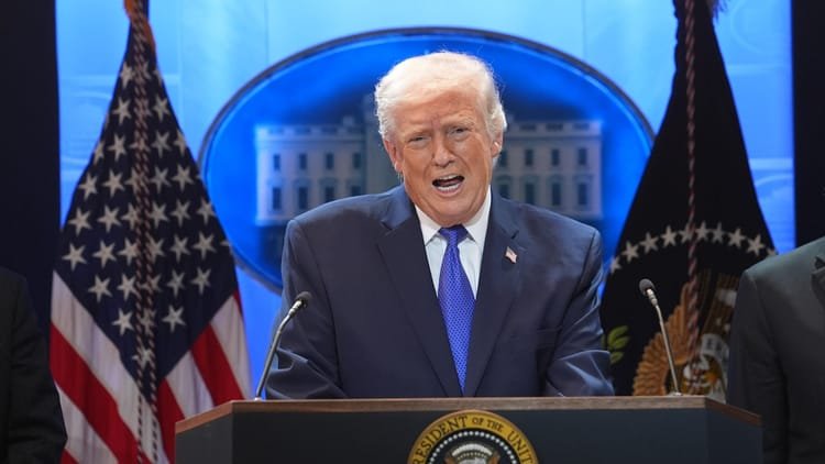 Is Trump going to do something big?: Deadly signal amid war with Iran, announcement to increase American weapons production four times – West Asia Tension Donald Trump Said The Us Is Quadrupling Its Weapons Production News In Hindi