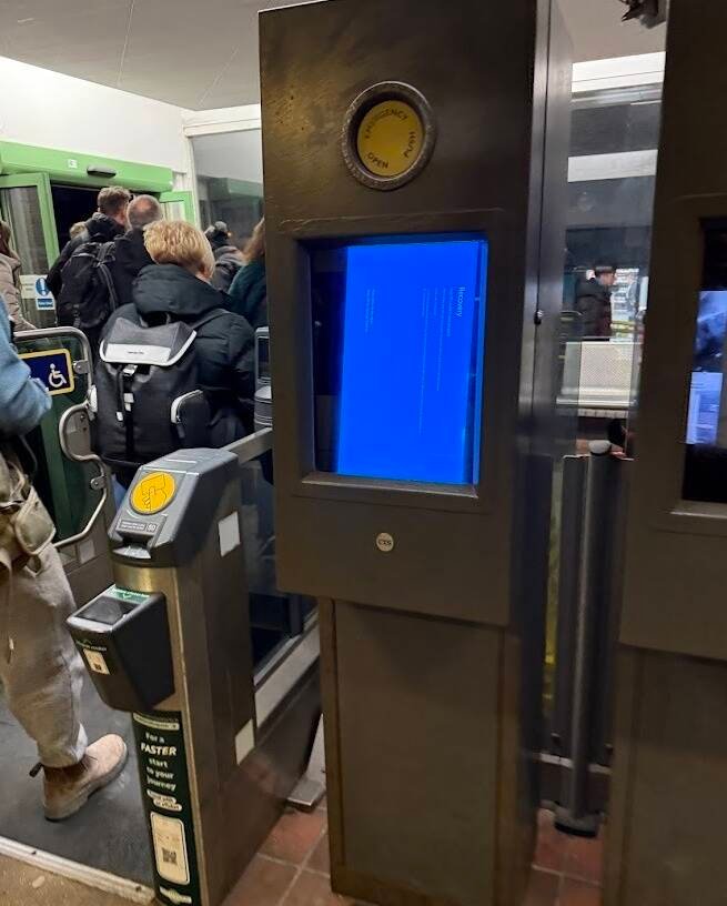 Windows pays tribute to Britain’s rail network with a BSOD • The Register