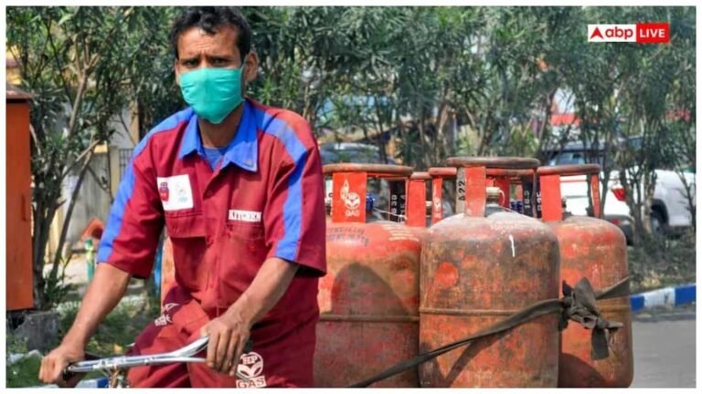 Gas crisis in Patna: Students’ stove extinguished, surviving on Rs 400/kg gas, curd-chuda and sattu.