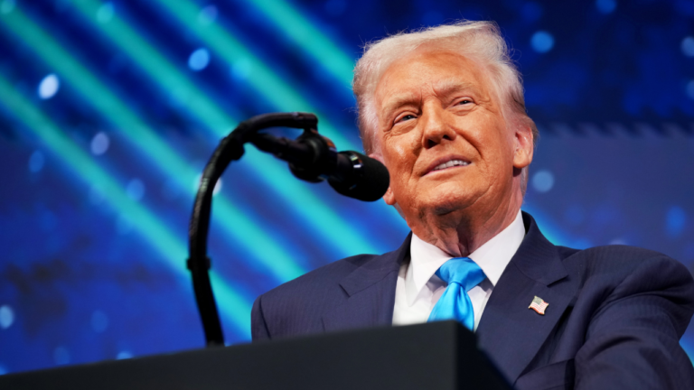 Trump announces he will attend White House Correspondents Dinner this year